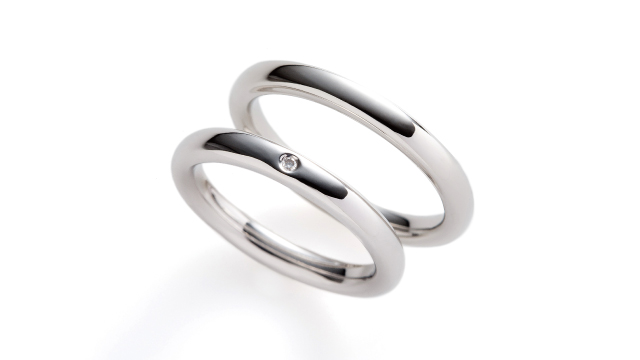 結婚指輪の素材はどうする？プラチナやゴールドのほかコンビリングもあり？ | 結婚指輪 | ブライダルノート | ビジュピコ（BIJOUPIKO）