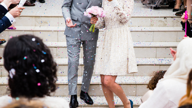 授かり婚の結婚式は挙げるべき？挙げないべき？