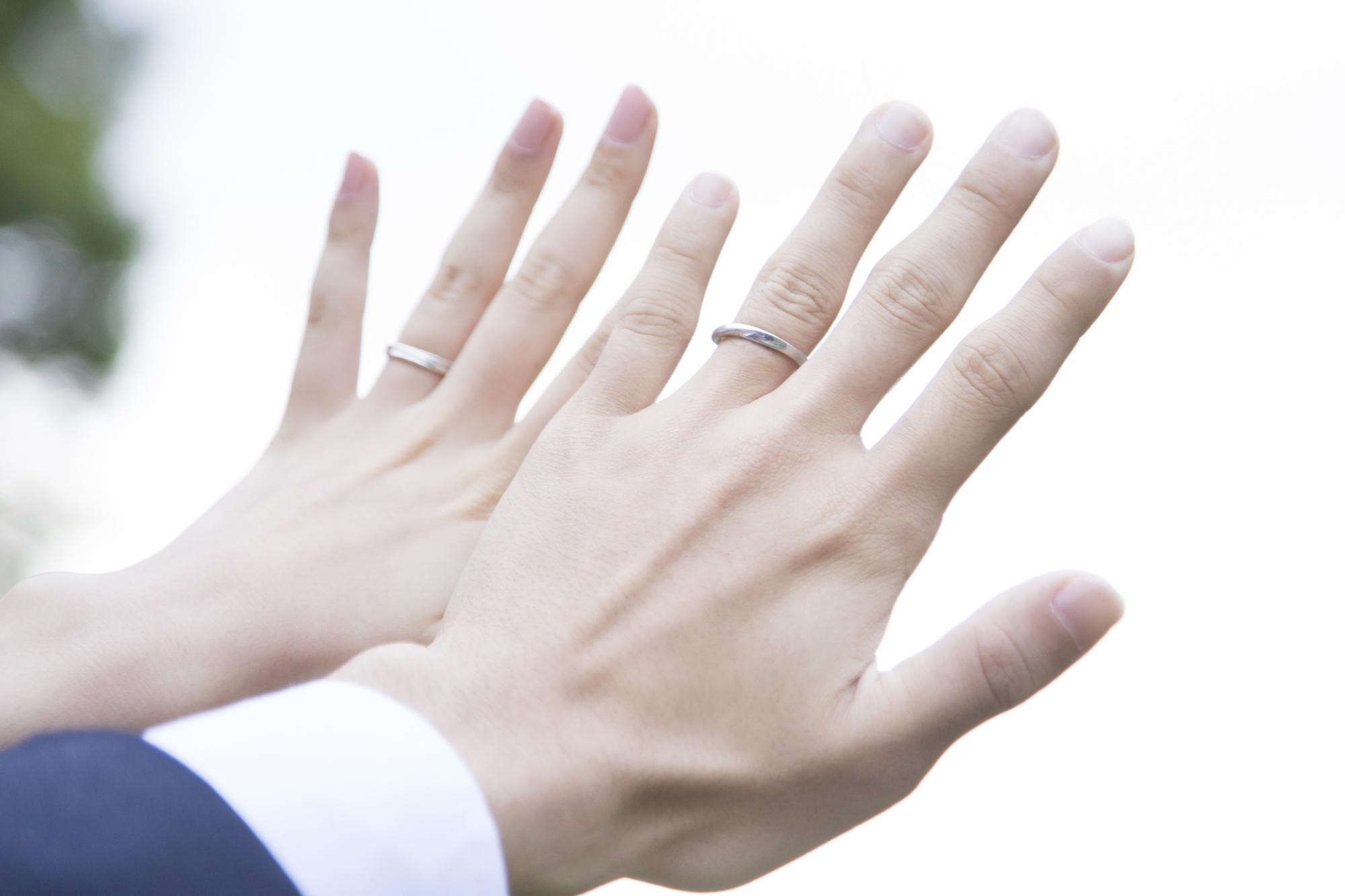 しっくりくるサイズ感の結婚指輪を購入するコツ