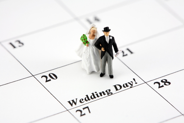 「入籍日」と「挙式日」、どちらが結婚記念日？