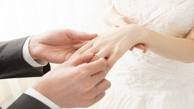 プラチナ素材の結婚指輪は丈夫で長持ち！やっぱり1番人気