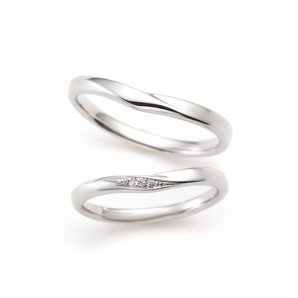 Ecru 結婚指輪 シンプル V字(ウェーブ) プラチナ