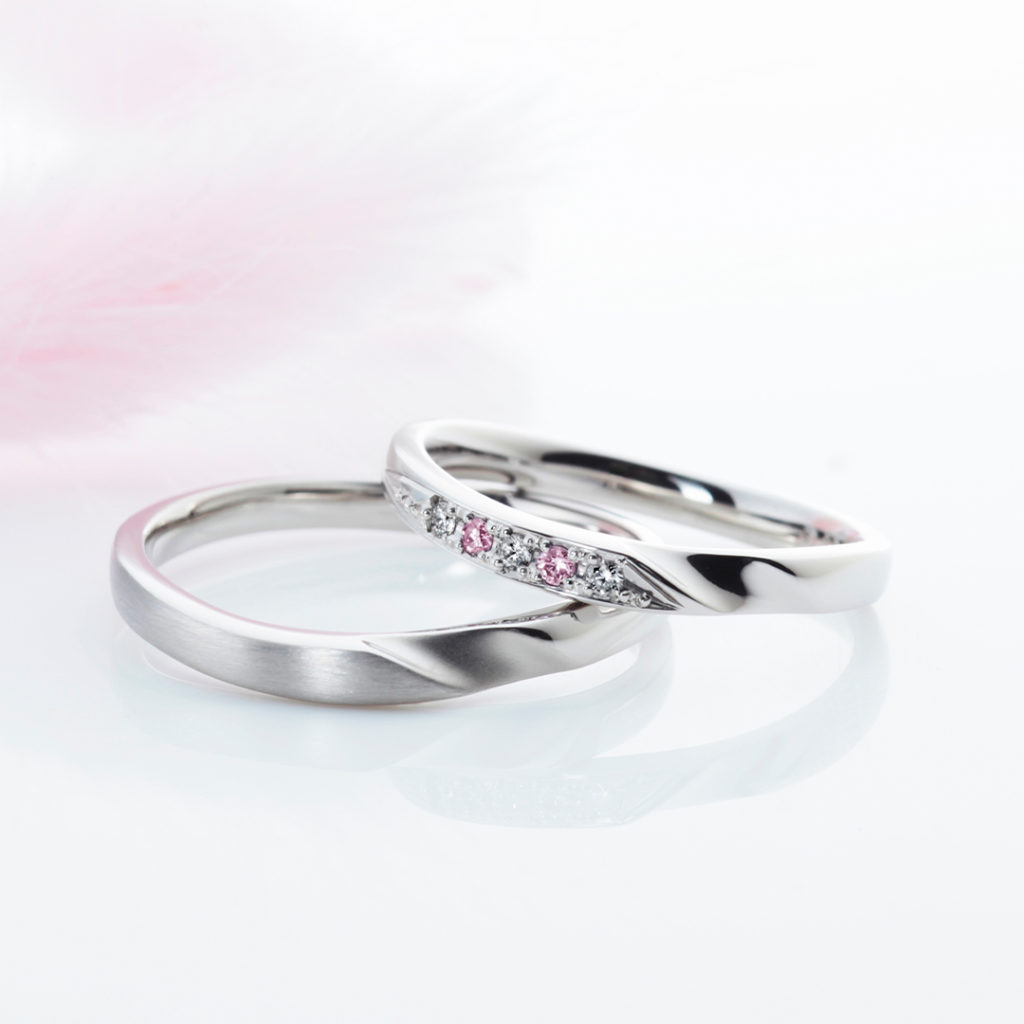 La Distance 結婚指輪 シンプル キュート V字(ウェーブ) プラチナ