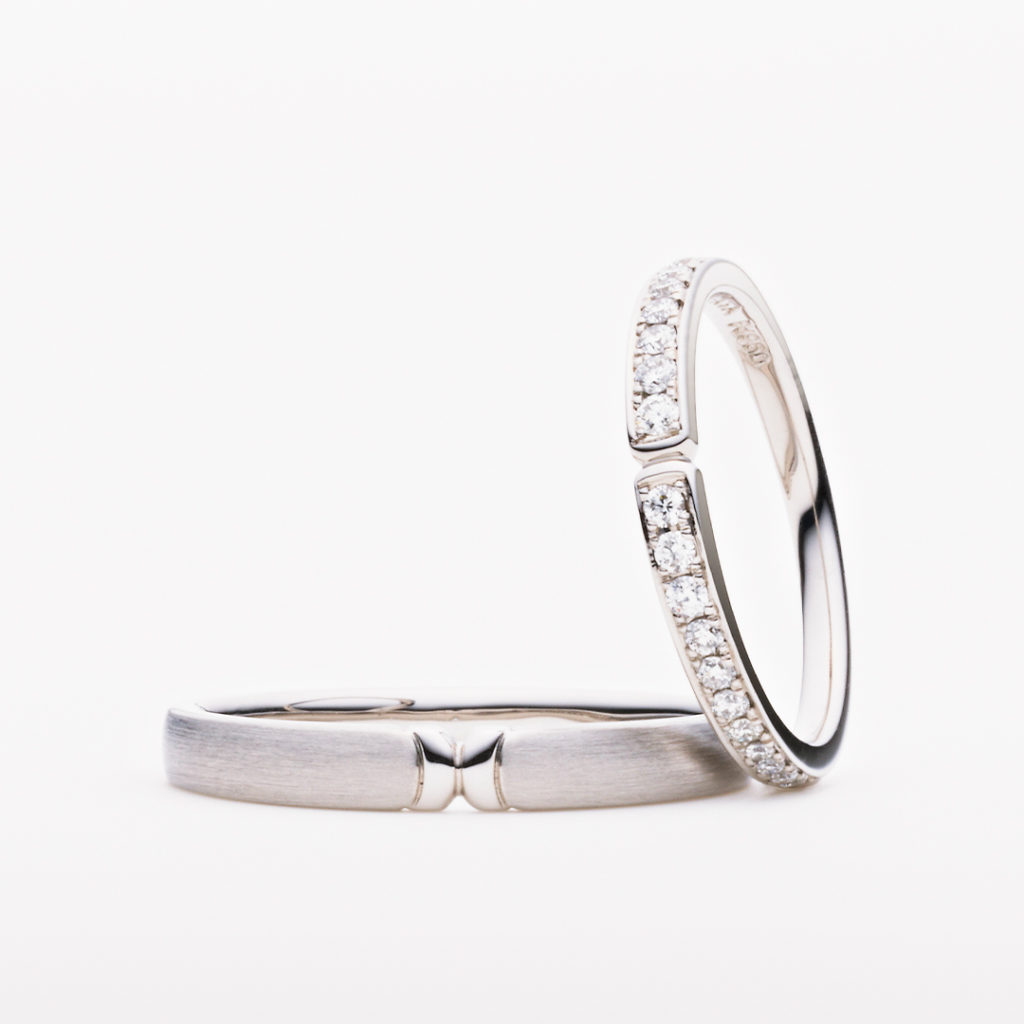 TRICKLE 結婚指輪 シンプル エレガント 個性派 ストレート エタニティ プラチナ